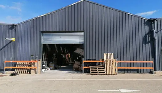A louer local stockage 50m² Nîmes route Beaucaire