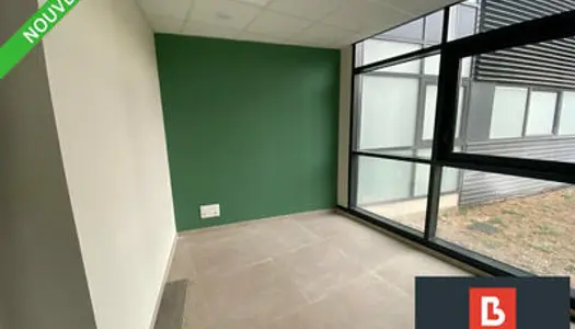 Bureau individuel de 12m² à louer en RDC à Sorgues