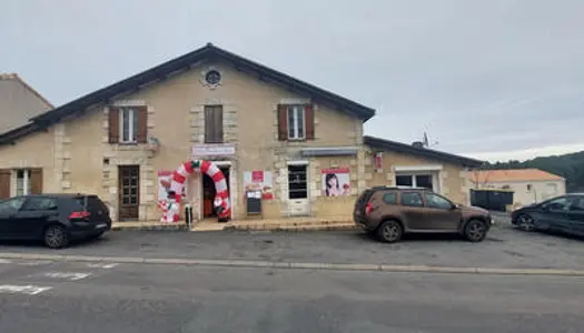 Vend boulangerie en bourg de Charente Maritime