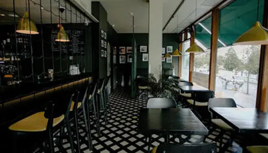 A vendre bar brasserie terrasse en angle