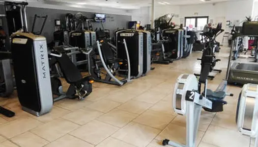 Vend salle de fitness remise en forme au Cannet
