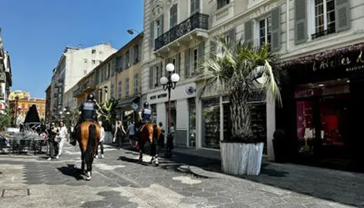 Vente restaurant terrasse rue massena à Nice 