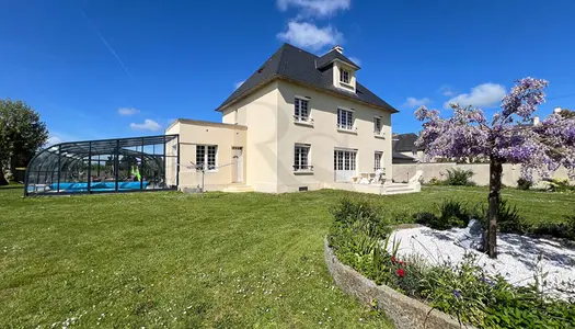 Maison 8 pièces 232 m² 