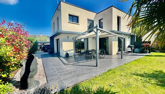 Maison 6 pièces 138 m² 