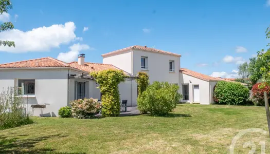 Maison 7 pièces 164 m² 