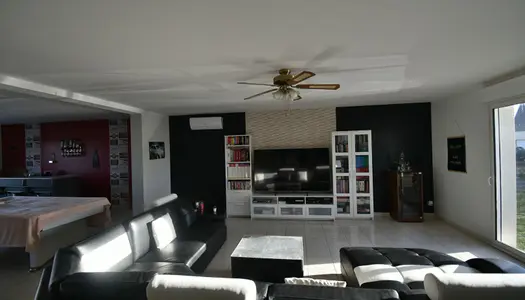 Maison 7 pièces 238 m² 