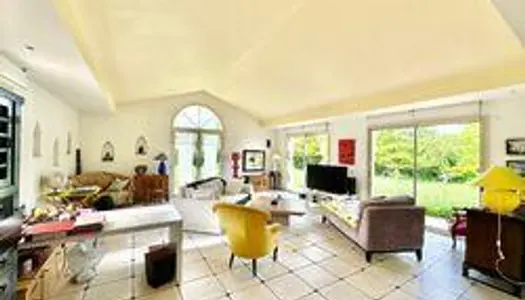 Maison - Villa Vente Voulmentin   260000€